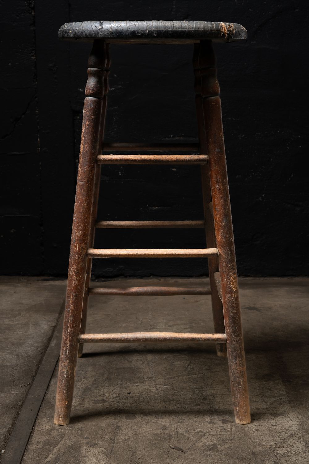 Lot 479: Antique Tavern Bar Stool