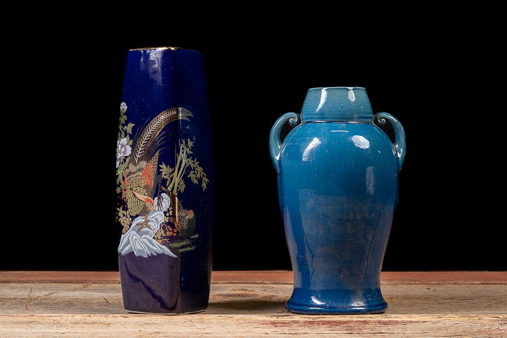 Lot 499: Pair of Decorative Ceramic Vases