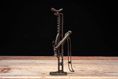 Cast Iron Tire Saver Jack, Early 20th Century. C-20749 Cast iron mechanical tire saver jack with 