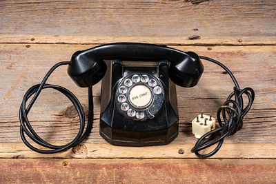 Automatic Electric Monophone Rotary Telephone. C-20751 Black bakelite rotary desk telephone with 