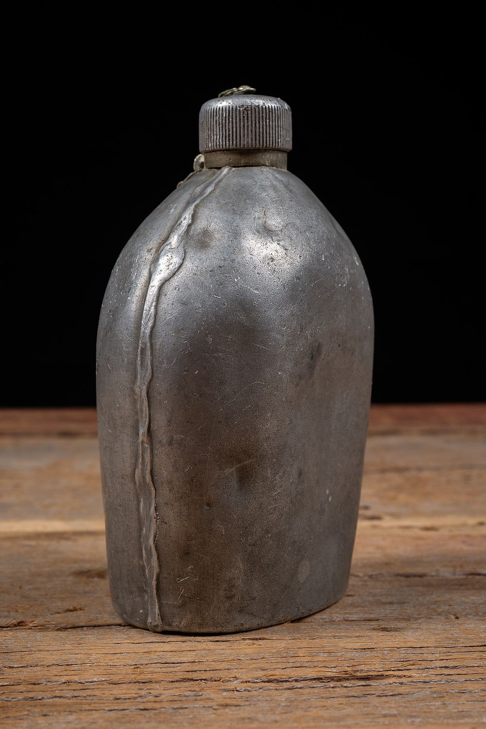 Lot 6: WWI WWII Military-Style Aluminum Canteen