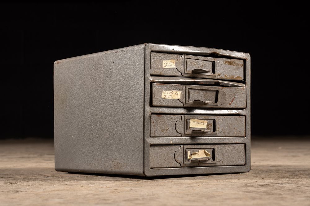 Lot 25: Small Vintage Metal Repairman's Cabinet