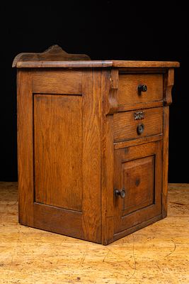 Victorian Style Oak Cottage Washstand Cabinet. C-21782 Oak cottage washstand cabinet featuring a 