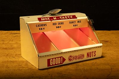 Hot N Tasty Crown Nuts Display Warmer. C-22107 Countertop Crown Nuts heated advertising display 