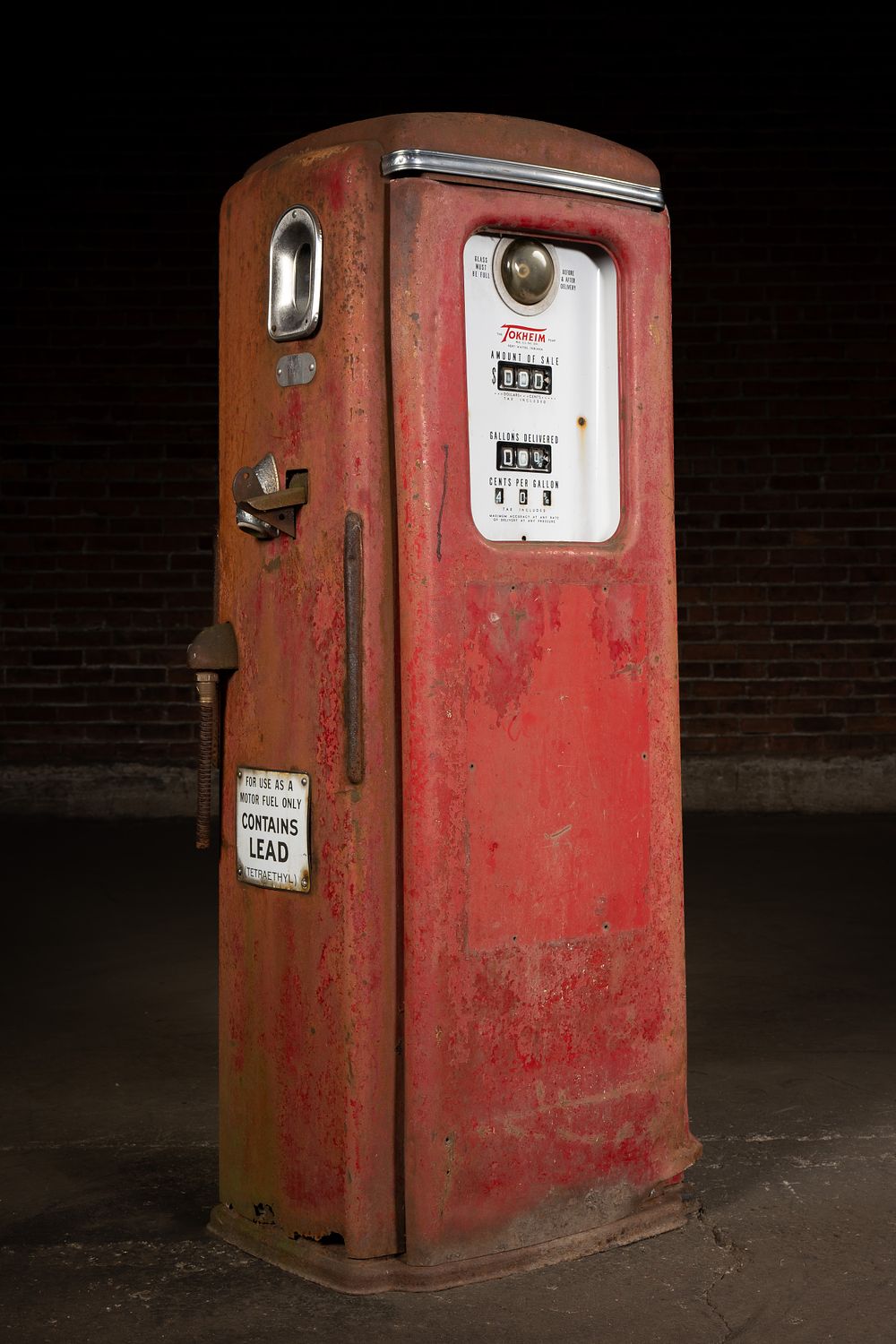 Lot 355: Tokheim Model 39 Gasoline Pump