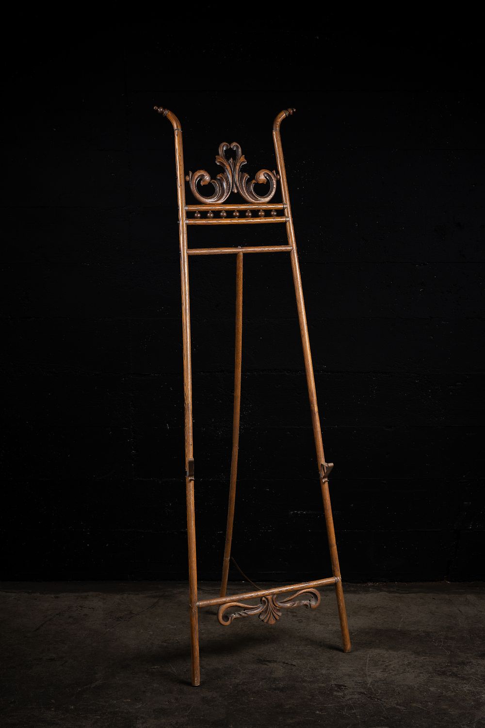 Lot 361: Decorative Wooden Floor Easel, Early 20th Century