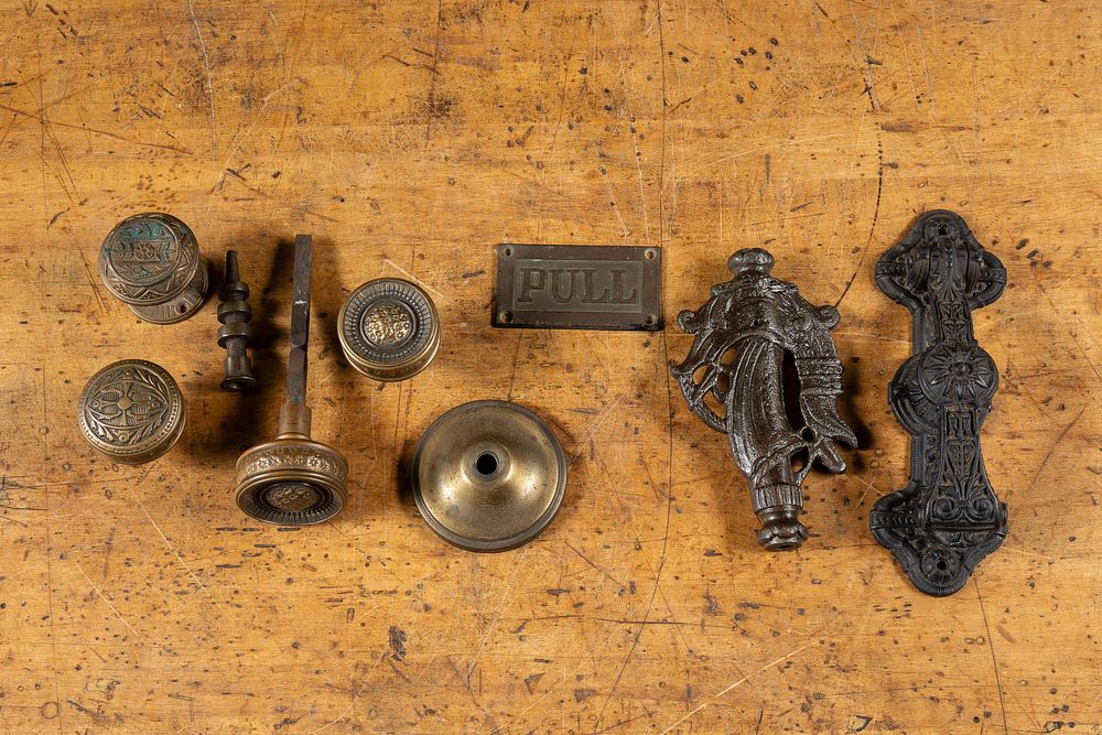 Lot 20: Decorative Door Hardware and Pull Sign