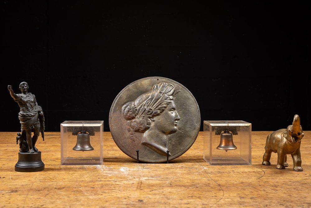 Lot 53: Mixed Decorative Collectibles w. Ceres Plaque Lot
