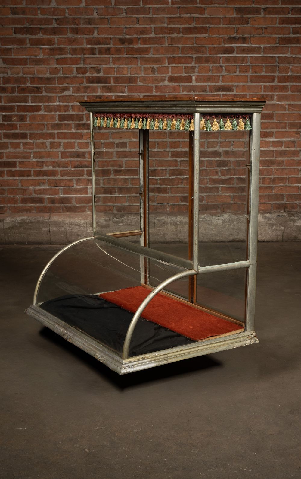 Lot 130: Glass Mercantile Tower Countertop Display Case