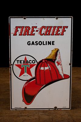 1947 Texaco Fire Chief Porcelain Pump Plate. C-22642 Porcelain gasoline pump plate featuring 