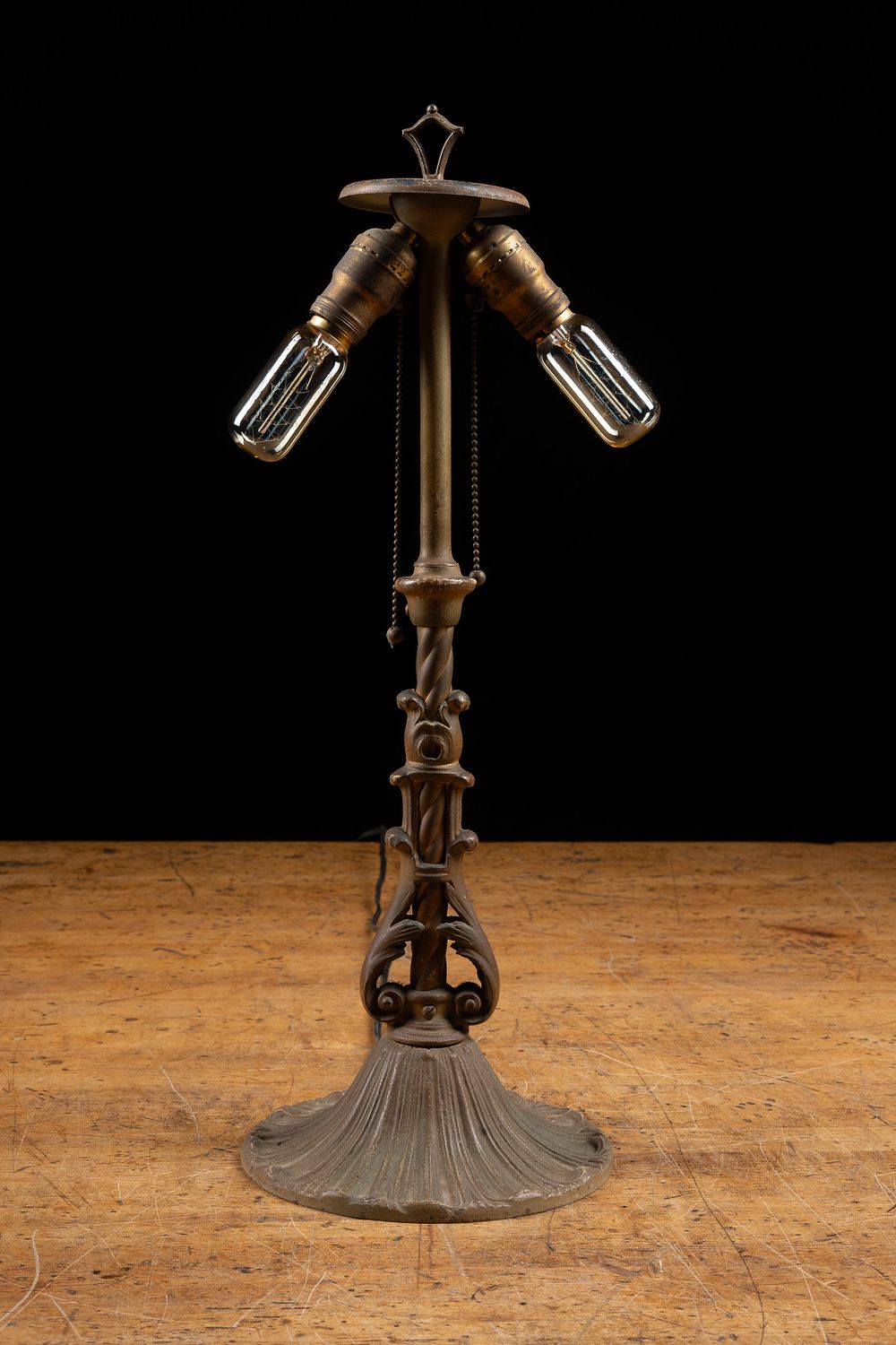 Lot 333: Art Deco Cast Iron Brass Twin Socket Lamp