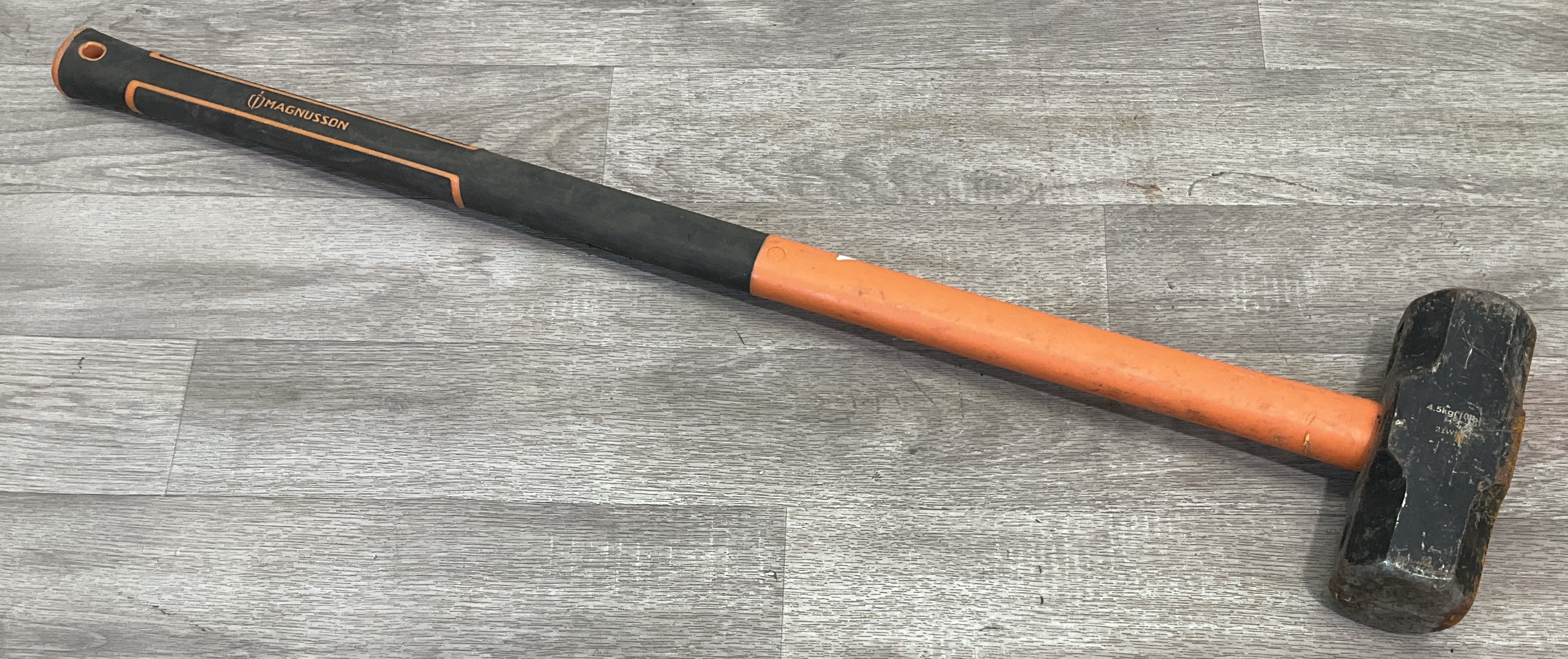 * Magnusson 4.5kg (10lb) Carbon Steel Sledgehammer