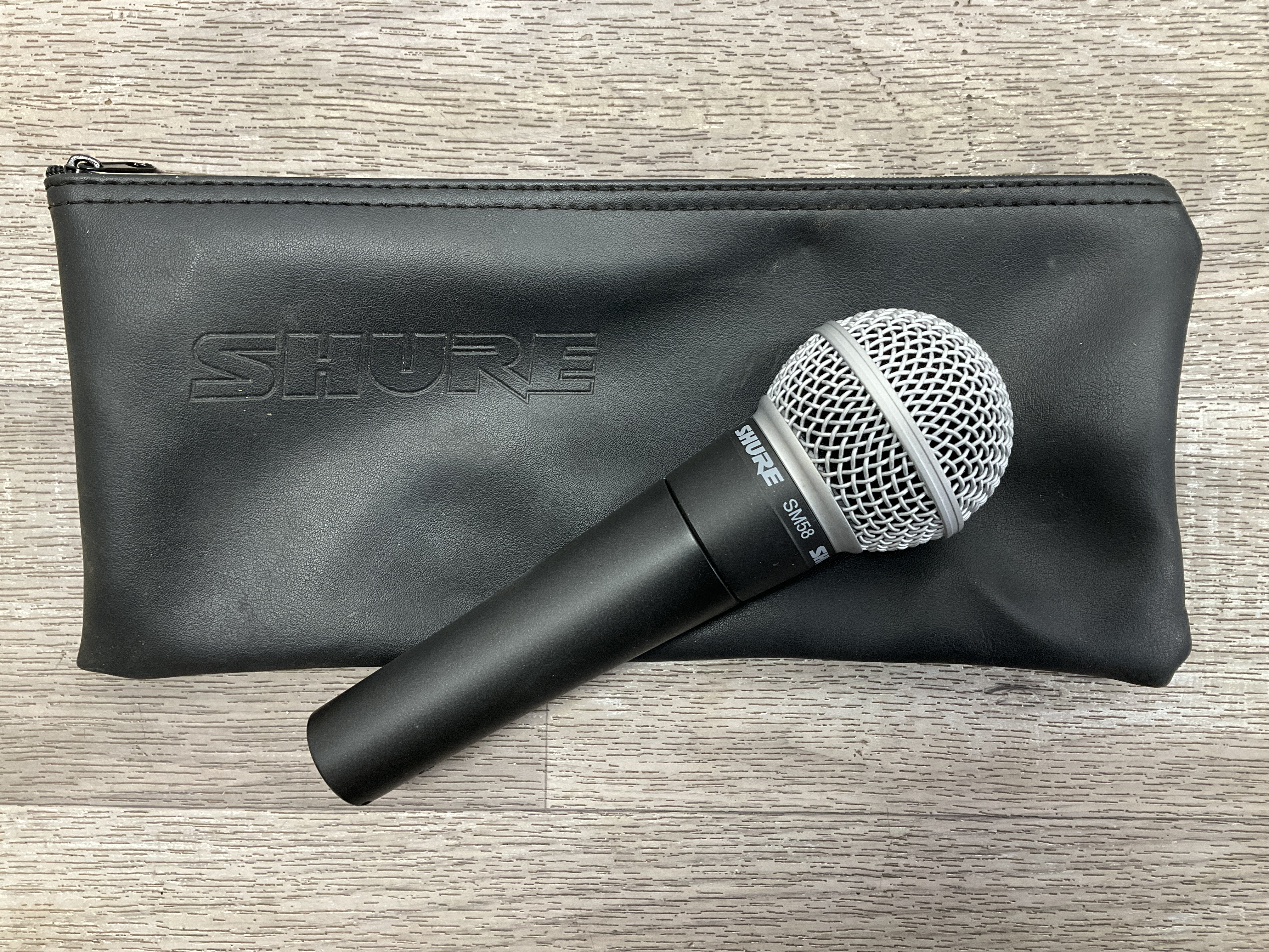 Shure SM58 Dynamic Vocal Microphone with Branded Pouch