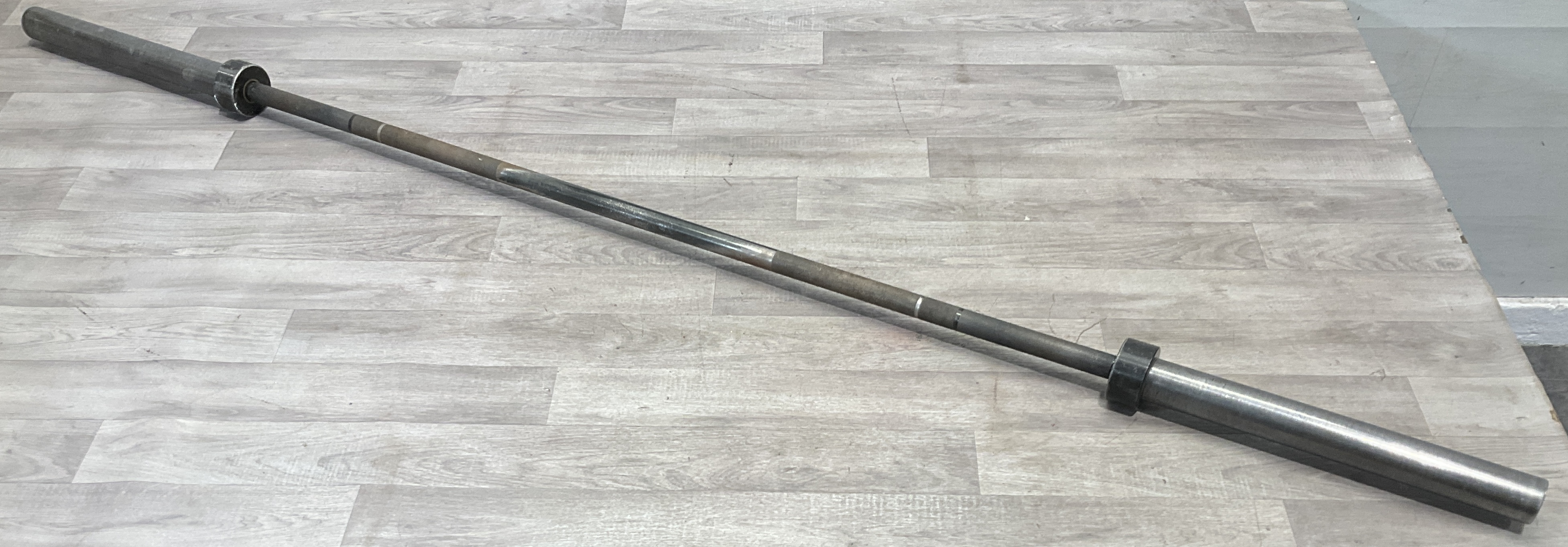 * Again Faster 20kg Olympic Barbell