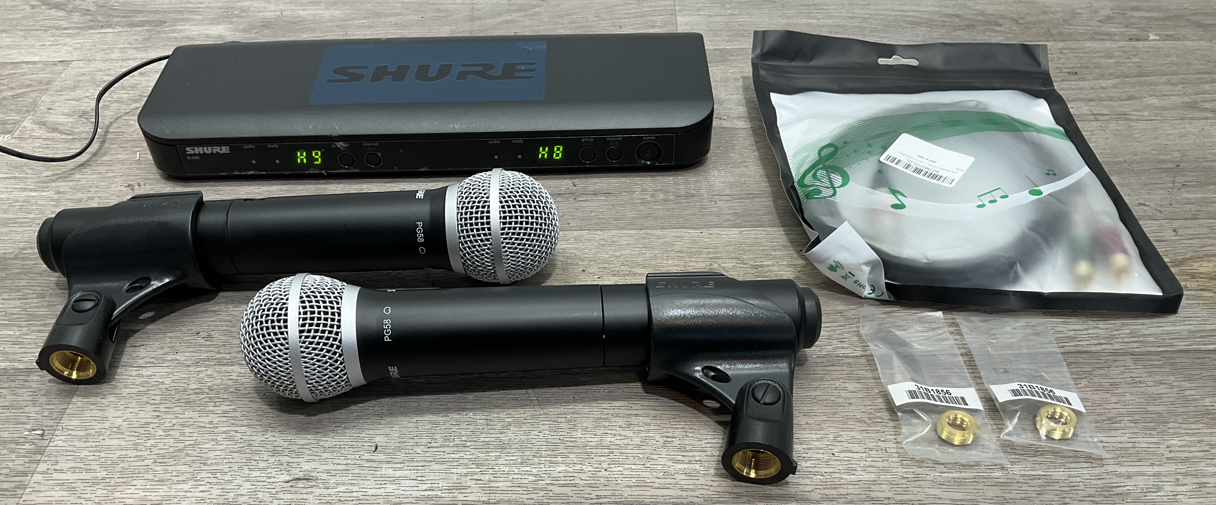 * Shure BLX288/PG58 Dual Channel Wireless Handheld Microphone System