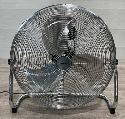 * Geepas GF21185UK 20 Inch Floor Fan. A Geepas 20-inch floor fan featuring a high-velocity 