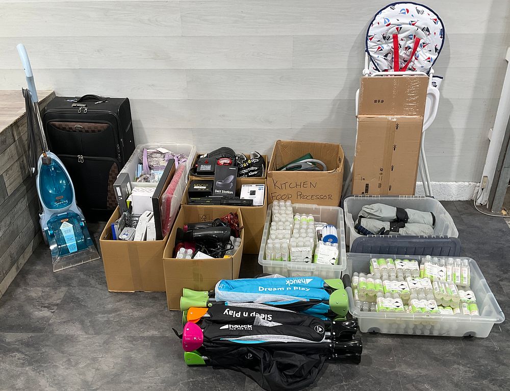Lot 68: * 5 Cartons & 4 Crates Containing Assorted Household Goods including Nintendo Wii Consoles and Hauck Travel Cots