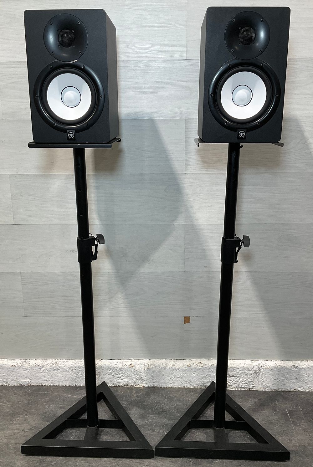 Lot 108: * A Pair of Yamaha HS7 Powered Studio Monitors on Adjustable Floor Stands