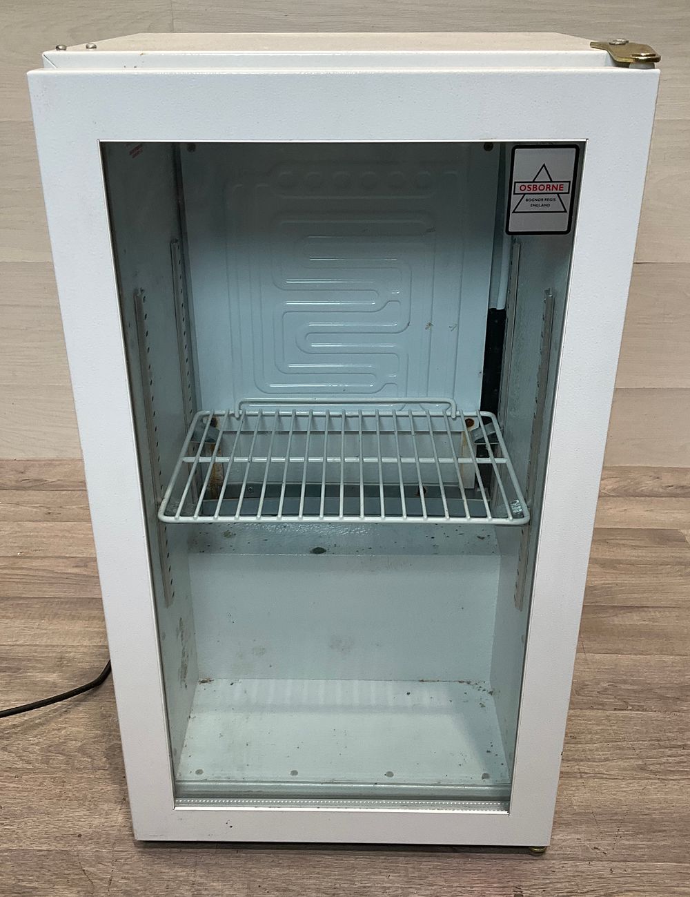 Lot 37: * Osborne Model No 110 Commercial Reach-In Display Refrigerator