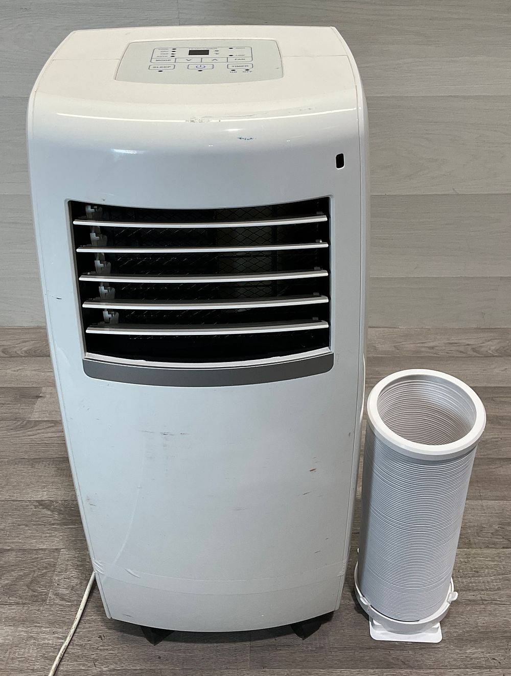 Lot 38: * Challenge MPS3-08CRN1-QB6G1 Local Air Conditioner, No Remote