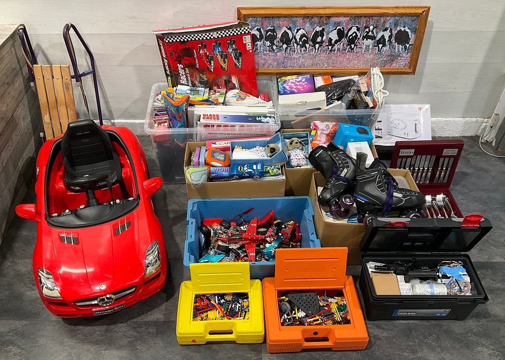 Lot 92: * 3 Cartons & 3 Crates Containing An Assortment of Household Goods, Toys & Electronics