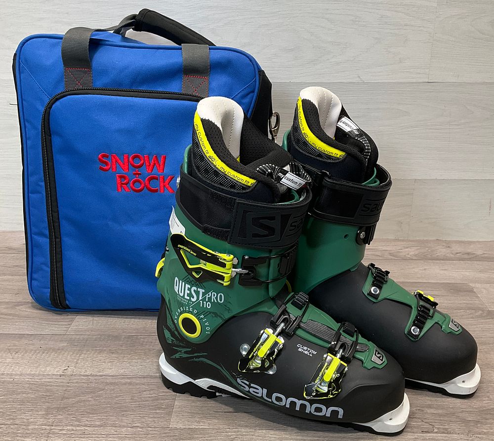 Lot 136: * Salomon Quest Pro 110 Ski Boots with Snow + Rock Boot Bag