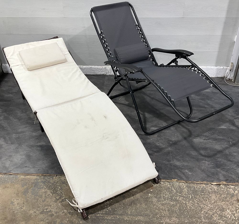 Lot 142: * An Outsunny Rattan Style Lounger and a Zero Gravity Reclining Chair