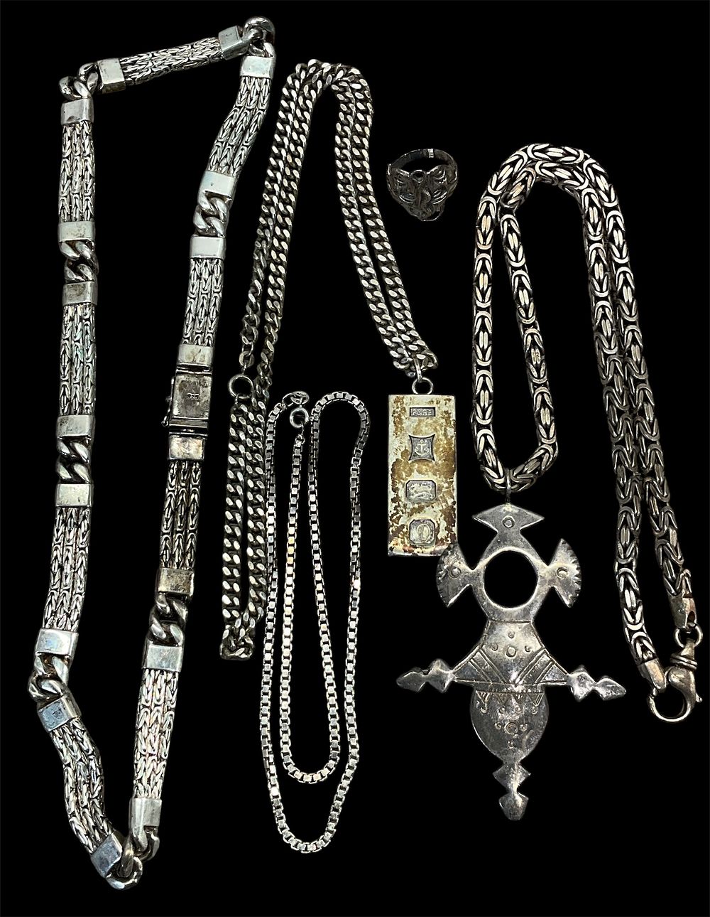 Lot 18: * A Collection of Assorted Silver Jewellery Marked 925, Total Approx. Weight 285g