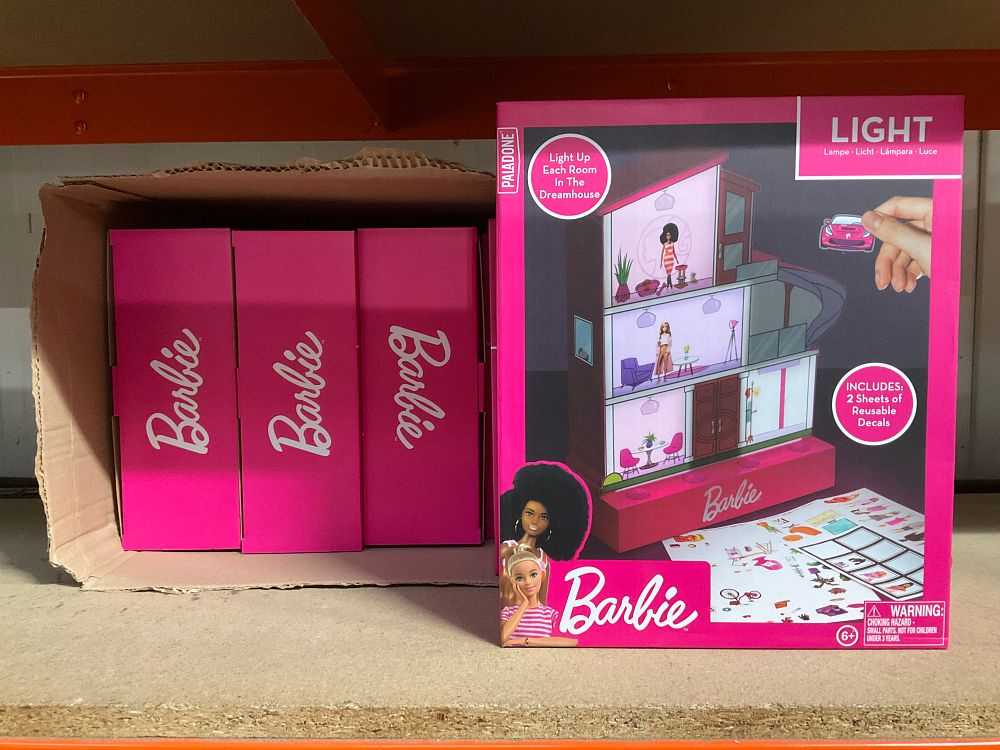 Lot 66: A Trade Carton Containing 8 Boxed Barbie Dreamhouse Lights