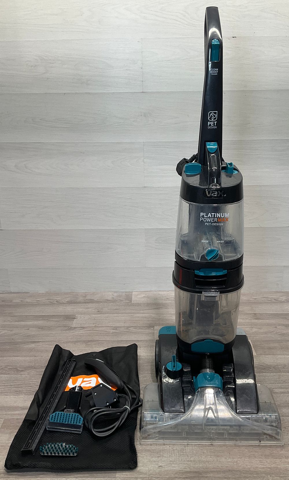 Lot 97: * Vax CDCW-PMXP Platinum PowerMax Pet-Design Upright Carpet Cleaner