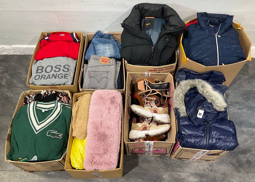 Lot 108: * 8 Cartons Containing Assorted Clothing and Footwear including GAP and Levi's