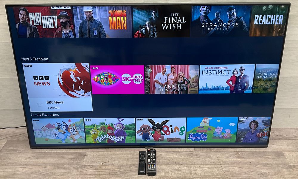 Lot 130: * Samsung UE55AU7100K 55 Inch 4K Ultra HD Smart Television