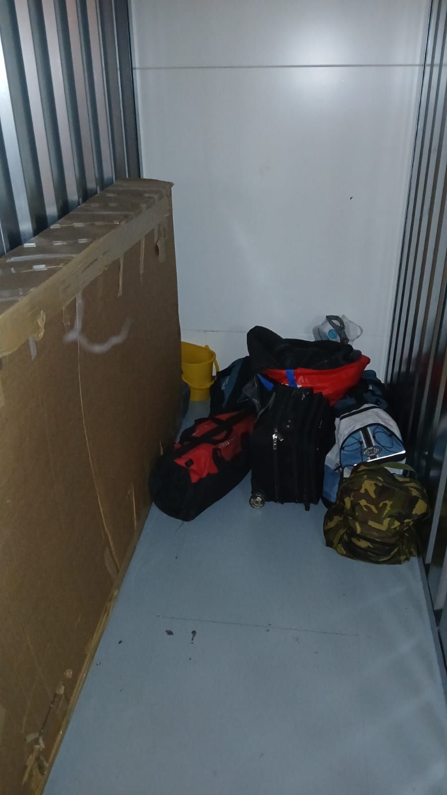 Lot 1: * Shurgard Self Storage Southampton - The contents of a 50 sqft unit located at Third Ave, Southampton SO15 0JX.
