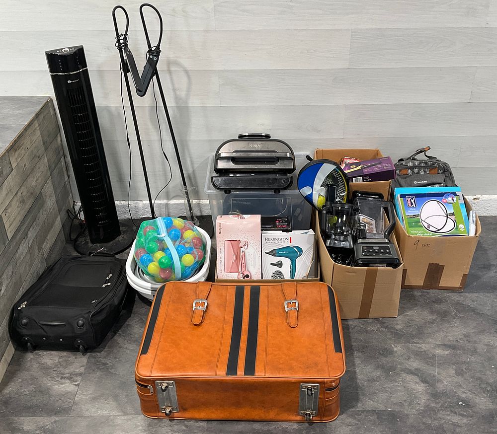 Lot 12: * 4 Cartons & A Crate Containing An Assortment of Household Goods including Ninja Kitchen Appliances