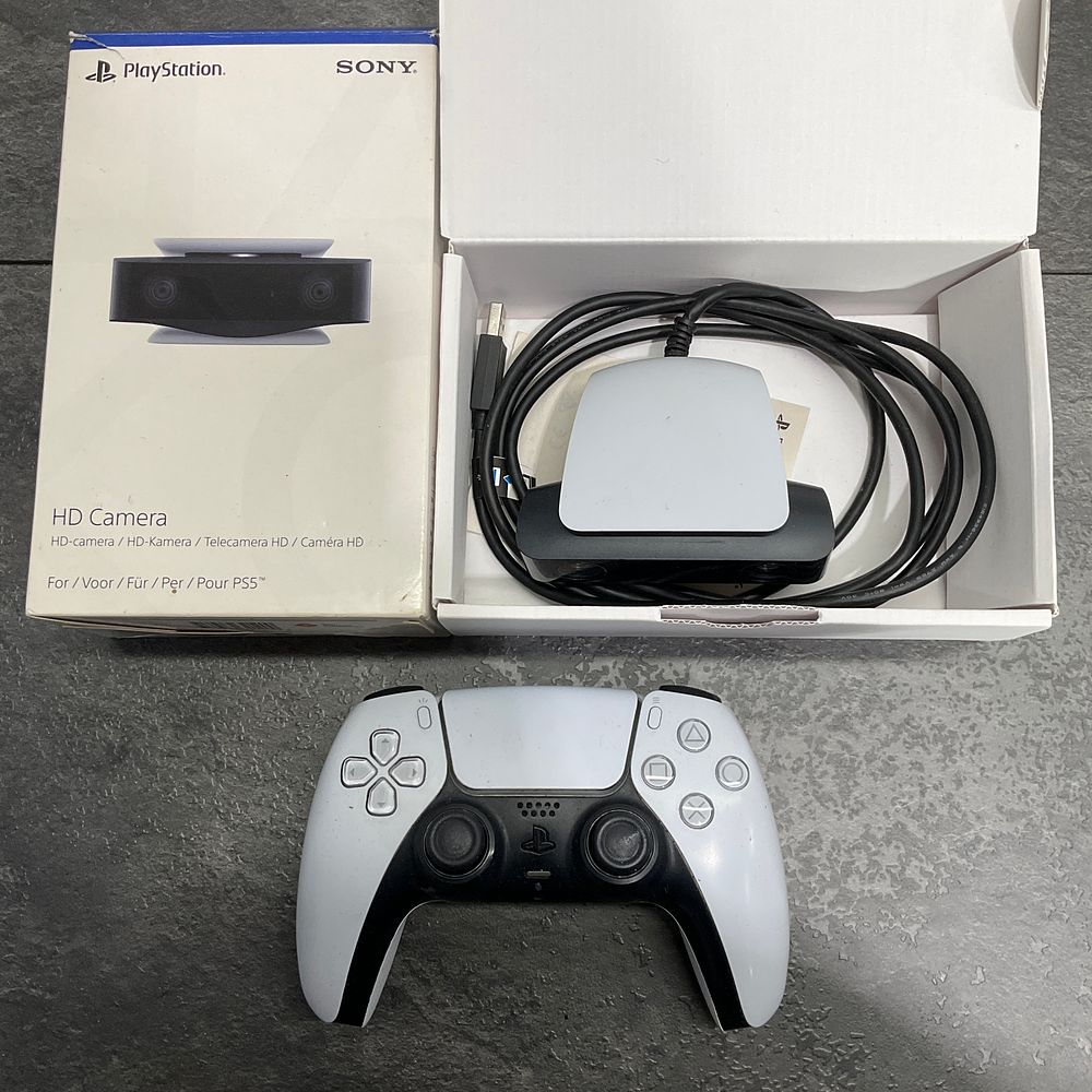 Lot 17: * Sony CFI-ZCT1W Wireless Controller and PS5 HD Camera