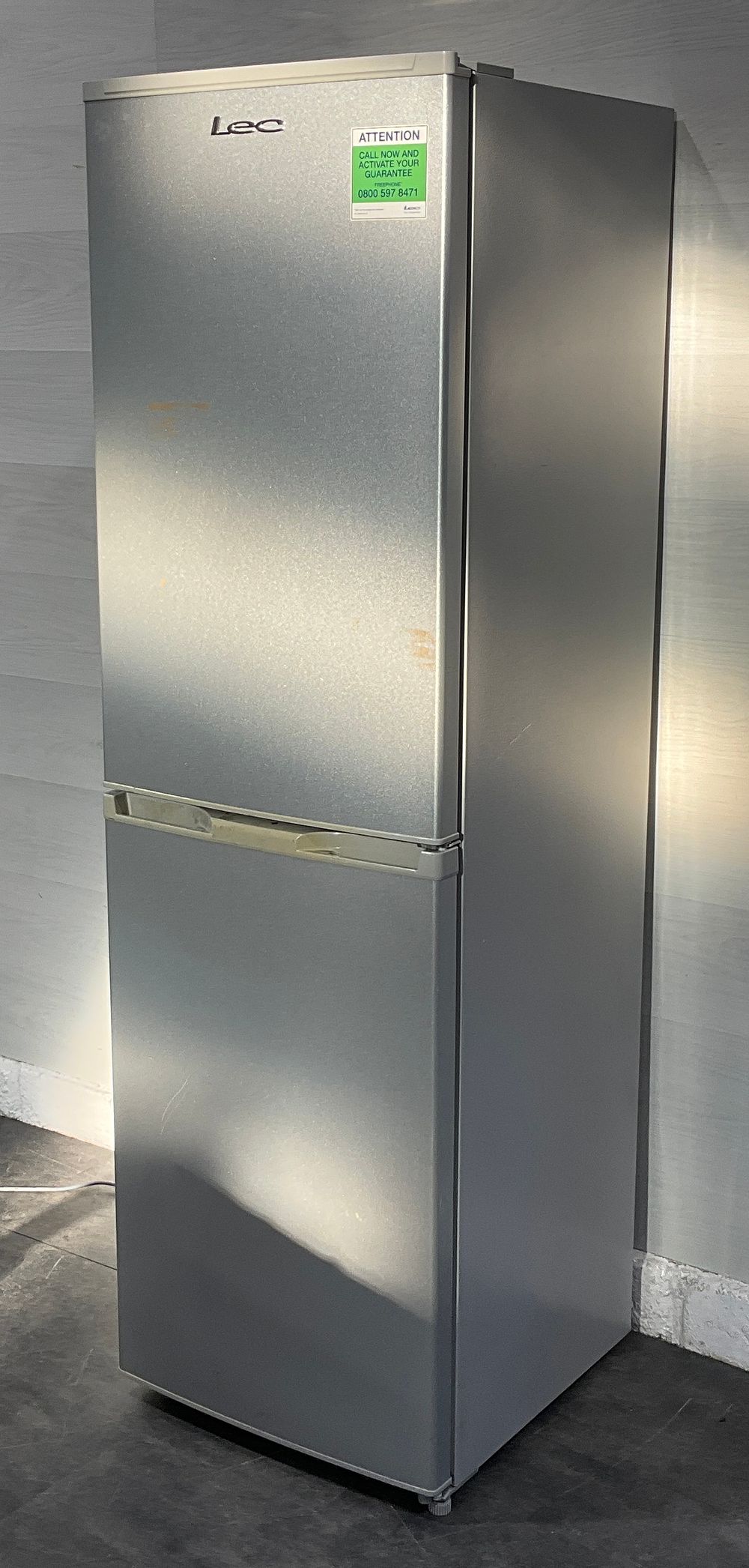 Lot 19: * Lec TF55185S Freestanding Fridge Freezer in Silver