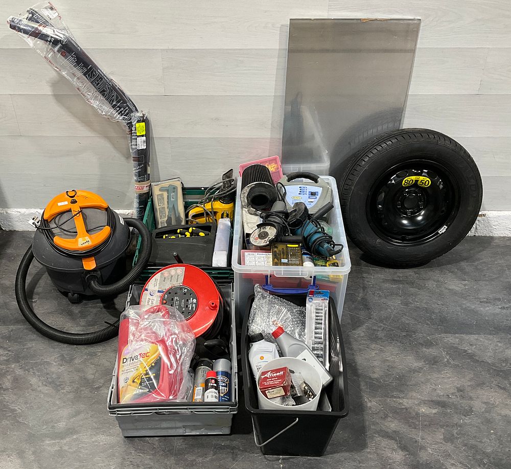 Lot 47: * 4 Crates and Several Loose Items Containing Assorted Automotive Tools, Workshop Equipment & Vehicle Parts