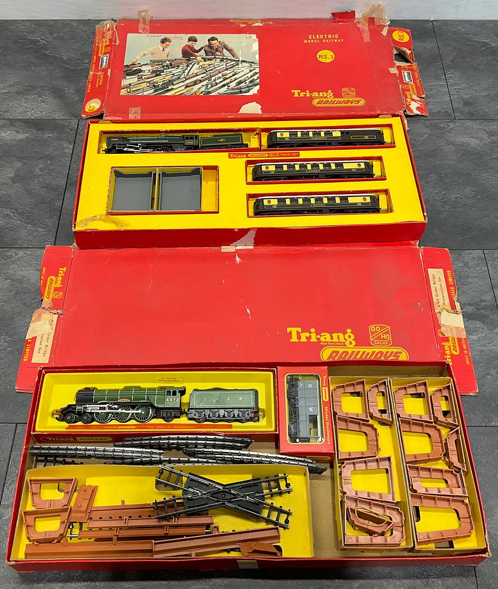 Lot 71: * Two Cartons Containing Assorted Tri-ang Railways and Tri-ang Hornby OO Gauge Model Railway Sets including RS.3 and R.432