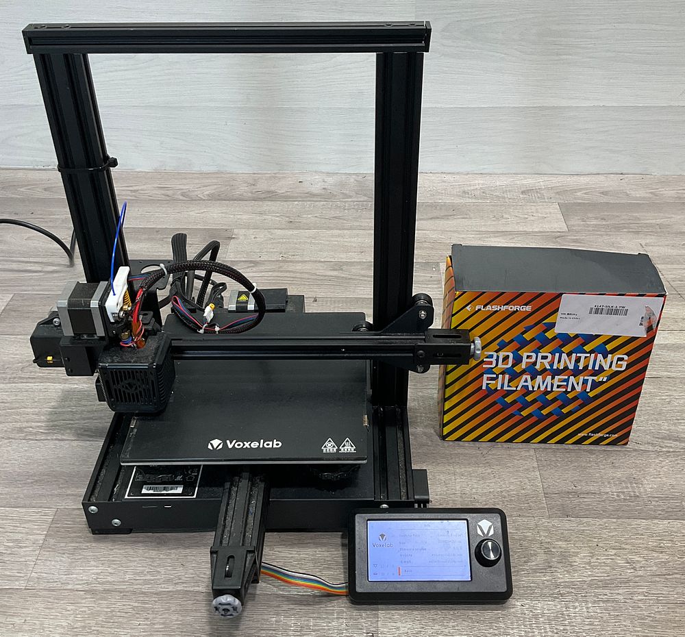 Lot 97: * Voxelab Aquila FDM 3D Printer and Flashforge Filament