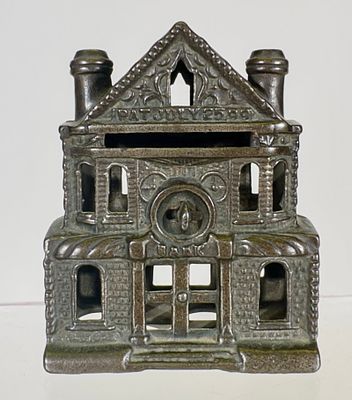 Victorian House Small. Grey Iron Casting Co. - American 1900 - 3 1/4"T - Tom Kellogg Collection 