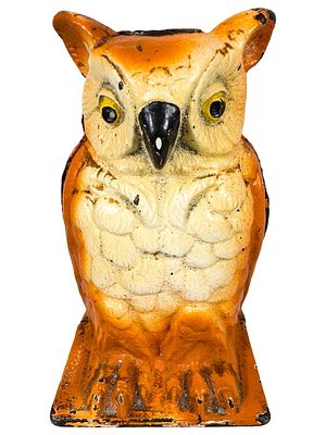 Owl - Iron Bank. Made by Vindex. Illinois - 1930 - 4" Tall. Condition: Excellent Plus Condition.