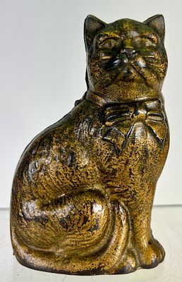 Cat with Bow - Seated - Scarce. Grey Iron Casting Co. - Pennsylvania 1920 - 4 3/8"T Condition: 