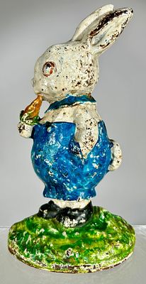 Rabbit Eating a Carrot Cast Iron Doorstop. Hubley Mfg. Co. - Lancaster, PA. 1930 - 8 5/8"T 