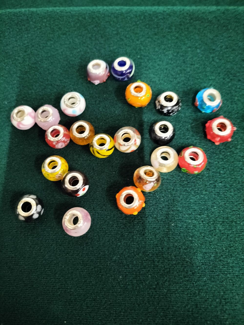 Lot 28 – Pandora Style Charms