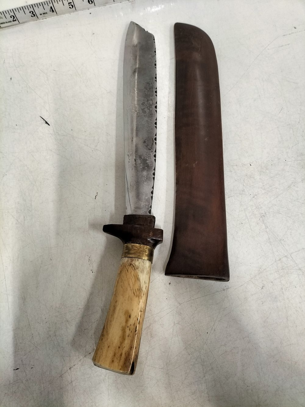 Lot 34 – Vintage Machete