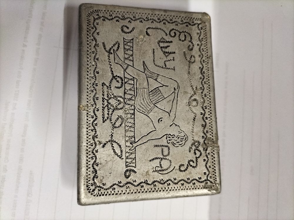 Lot 75 – 1943 Tobbaco Tin