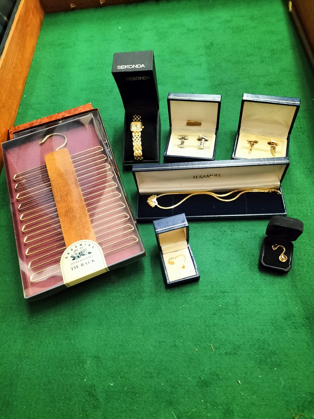 Lot 180 – Gold-tone Costume Jewellery and Accessories Collection including Sekonda Wristwatch and H. Samuel Necklace