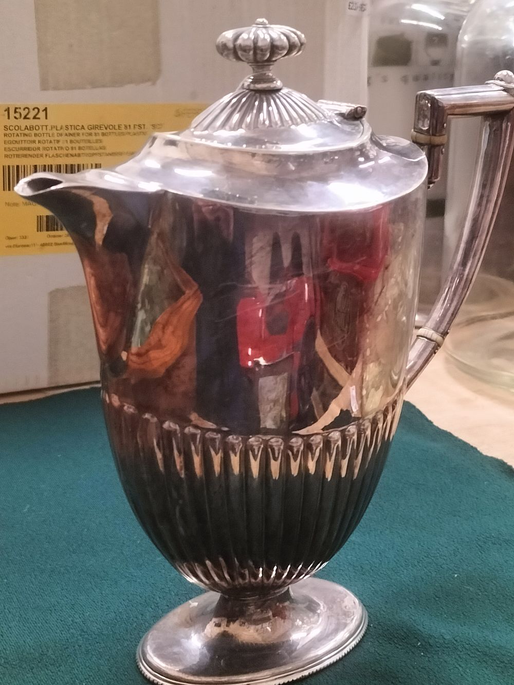 Lot 243 – William Batt & Sons, Silver-plated Coffee Pot, Edwardian, Gadrooned Decoration