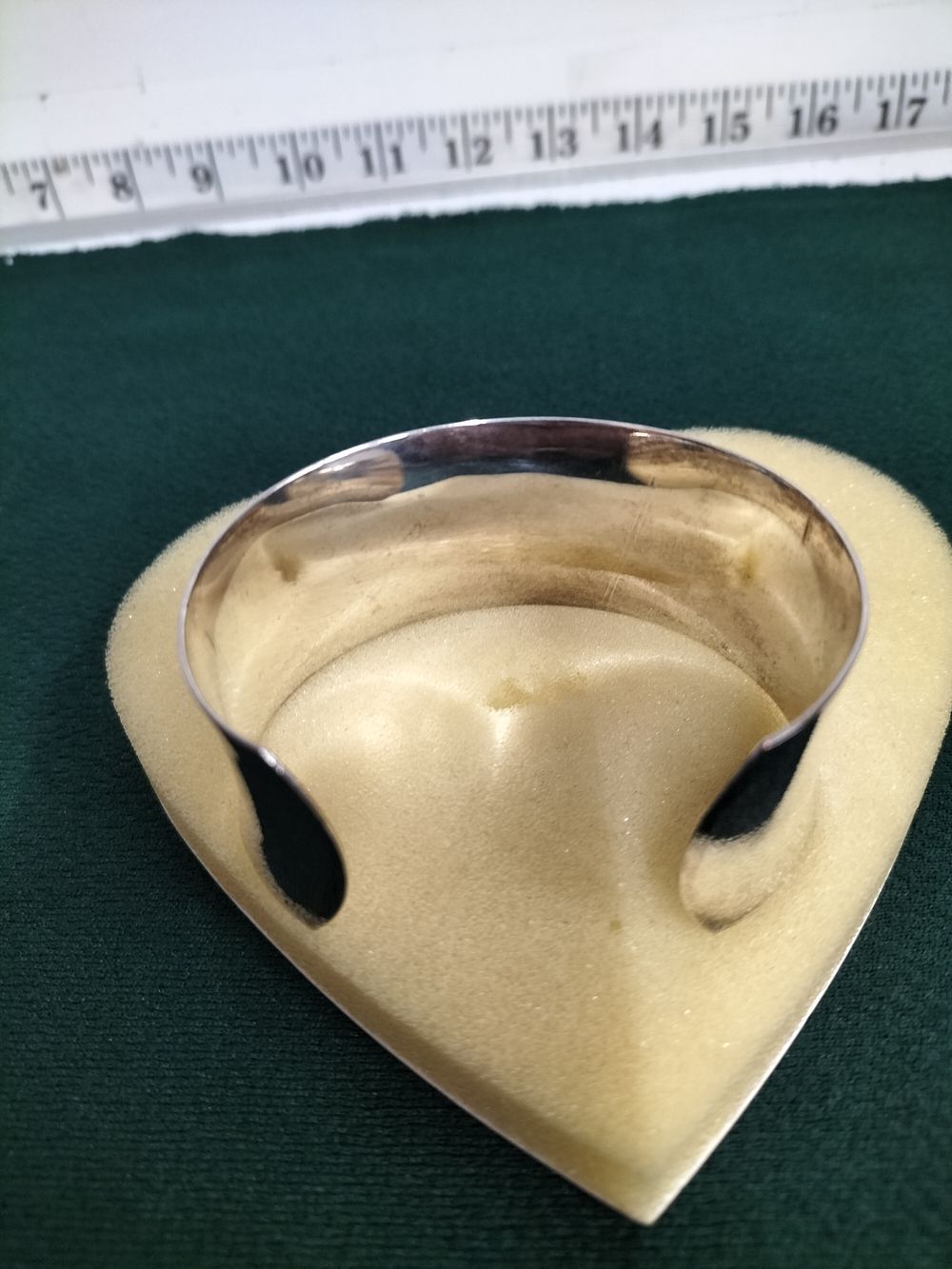 Lot 251 – Silver Cuff Bangle