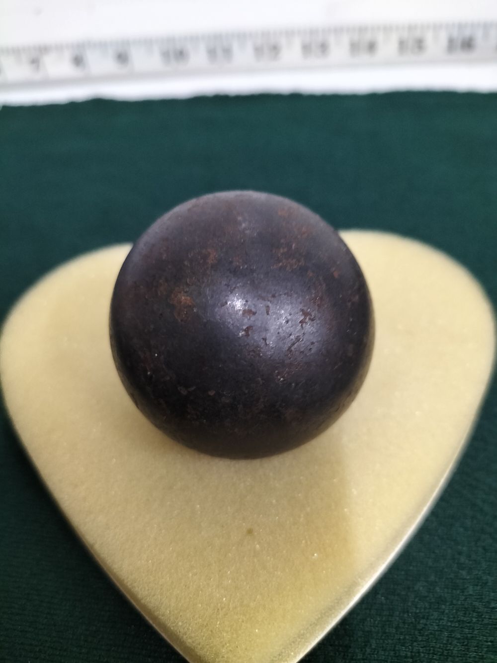 Lot 258 – Antique Cannon Ball